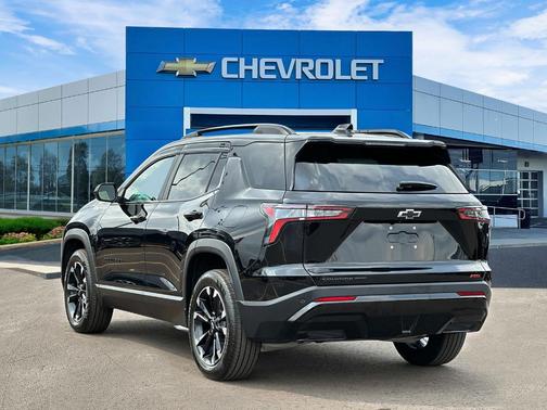 Mosaic Black Metallic 2025 Chevrolet Equinox RS