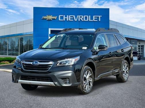 Crystal Black Silica 2022 Subaru Outback Limited