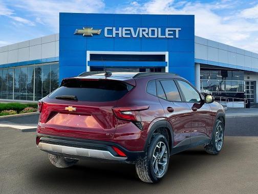 2024 Chevrolet Trax LT