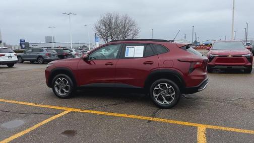 2024 Chevrolet Trax LT
