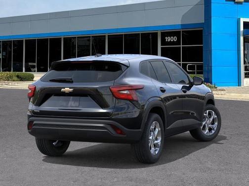 Mosaic Black Metallic 2026 Chevrolet Trax LS