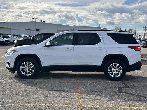 2021 Chevrolet Traverse LT Leather
