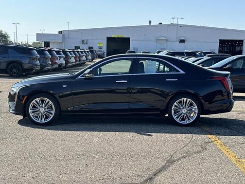 2023 Cadillac CT4 Premium Luxury
