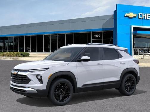 Summit White 2026 Chevrolet Trailblazer LT