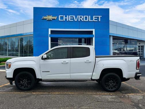Summit White 2022 GMC Canyon Elevation