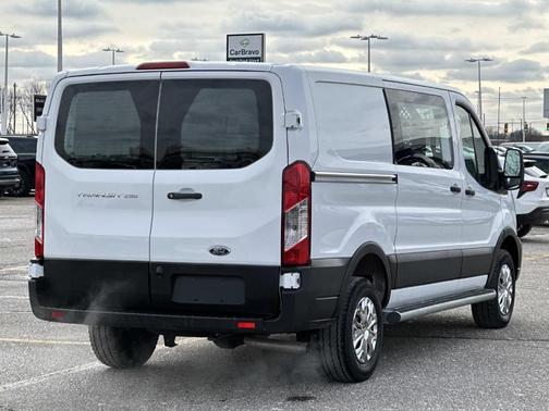 2024 Ford Transit-250 