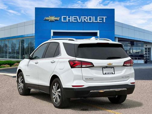 Summit White 2024 Chevrolet Equinox Premier