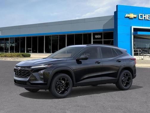 Mosaic Black Metallic 2026 Chevrolet Trax LT