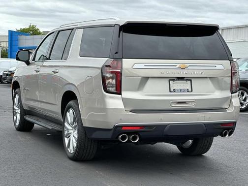 Empire Beige Metallic 2023 Chevrolet Suburban High Country