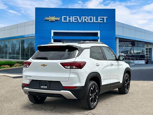 Summit White 2023 Chevrolet Trailblazer LT
