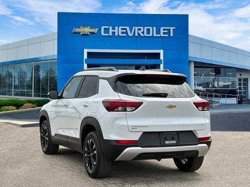 Summit White 2023 Chevrolet Trailblazer LT