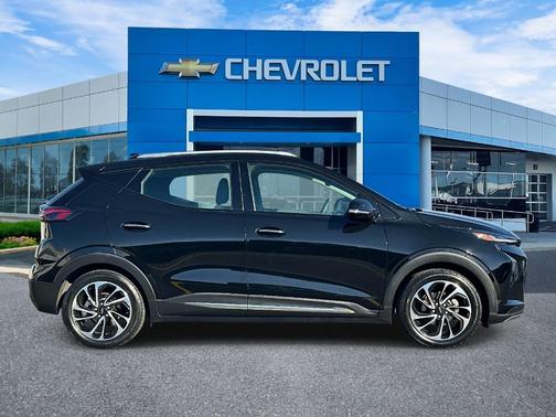 Mosaic Black Metallic 2023 Chevrolet Bolt EUV Premier
