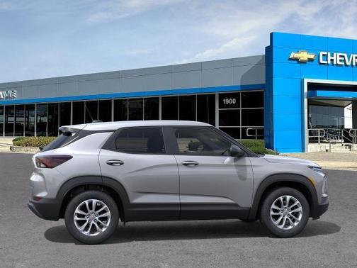 Sterling Gray Metallic 2026 Chevrolet Trailblazer LS