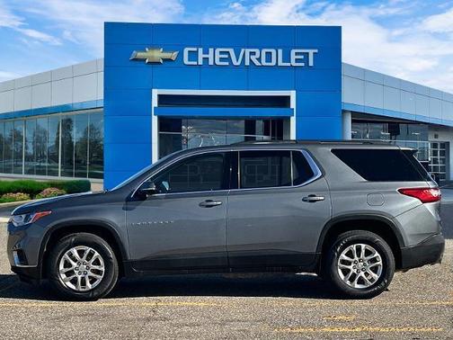 Satin Steel Metallic 2020 Chevrolet Traverse LT Cloth