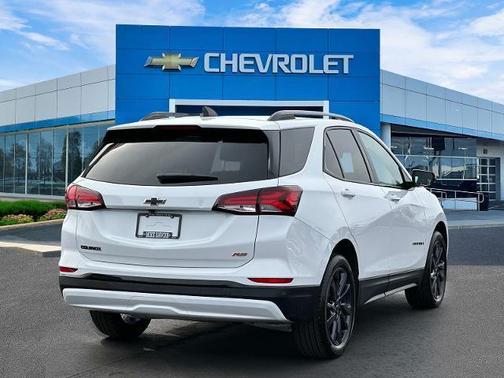 Summit White 2024 Chevrolet Equinox RS