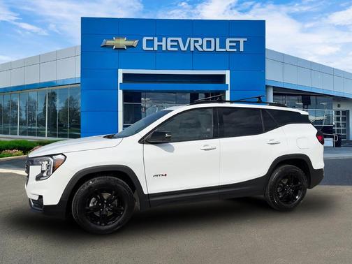 2022 GMC Terrain AT4