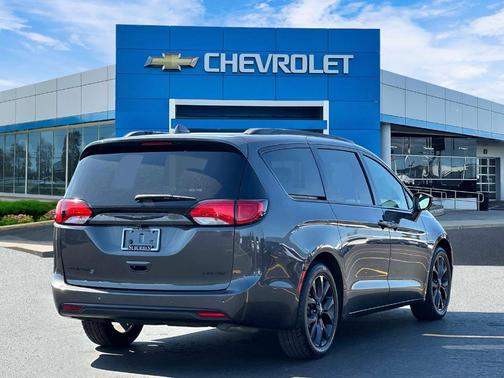 Granite Crystal Clearcoat Metallic 2020 Chrysler Pacifica Limited
