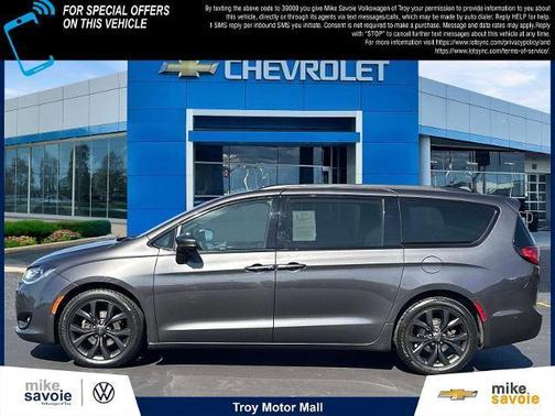 Granite Crystal Clearcoat Metallic 2020 Chrysler Pacifica Limited