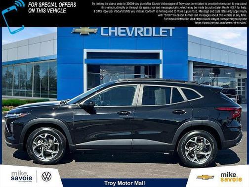 Mosaic Black Metallic 2024 Chevrolet Trax LT