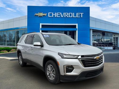 2022 Chevrolet Traverse LT Cloth