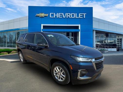 2022 Chevrolet Traverse LS