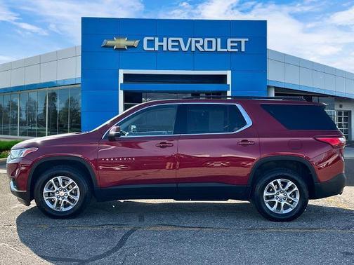 2021 Chevrolet Traverse LT Cloth