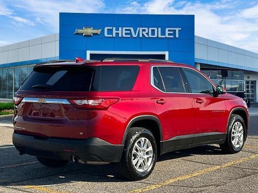 2021 Chevrolet Traverse LT Cloth