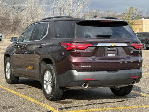 2023 Chevrolet Traverse LT Leather