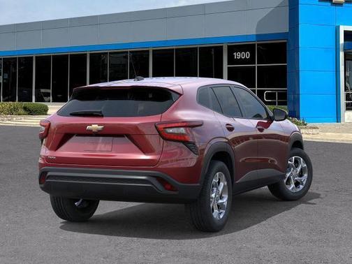 2025 Chevrolet Trax LS