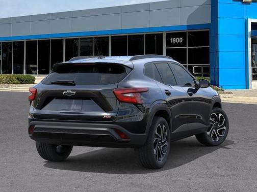 Mosaic Black Metallic 2026 Chevrolet Trax 2RS