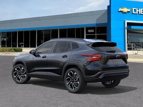 Mosaic Black Metallic 2026 Chevrolet Trax 2RS