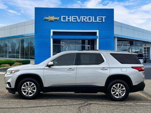 2018 Chevrolet Traverse LT Cloth