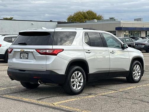 2018 Chevrolet Traverse LT Cloth