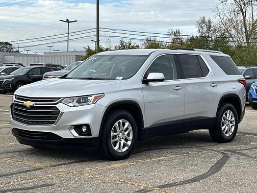 2018 Chevrolet Traverse LT Cloth