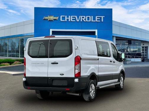 2024 Ford Transit-250 