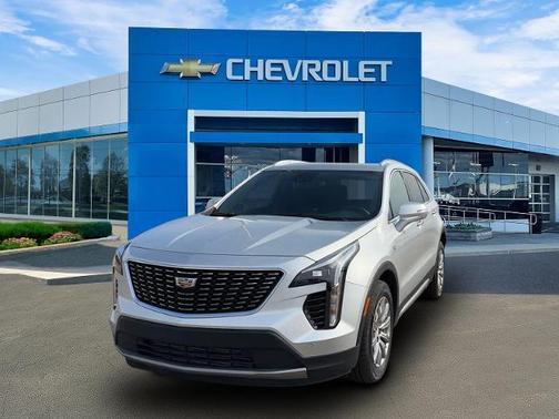 2022 Cadillac XT4 Premium Luxury