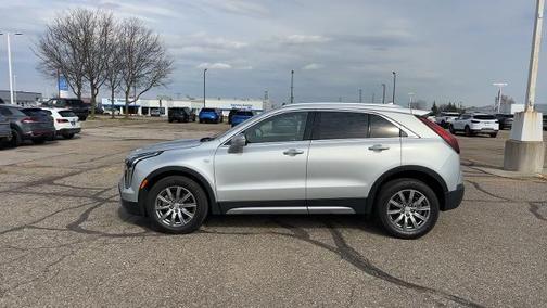 2022 Cadillac XT4 Premium Luxury
