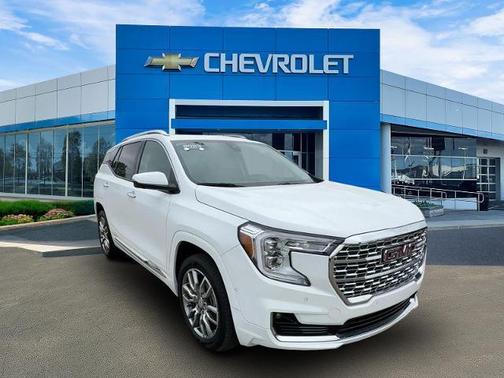 2023 GMC Terrain Denali