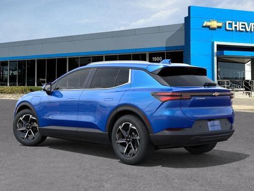 2026 Chevrolet Equinox EV LT 2
