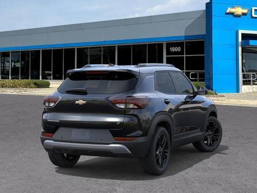 Mosaic Black Metallic 2026 Chevrolet Trailblazer LT