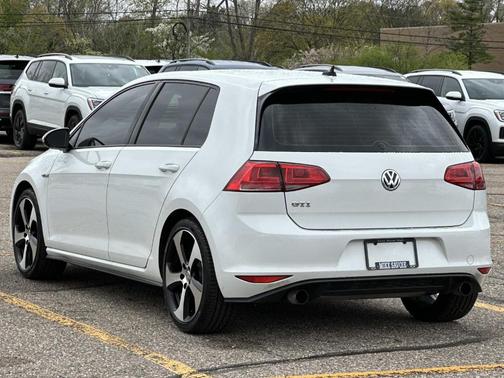 Pure White 2016 Volkswagen Golf GTI 2.0T S 4-Door