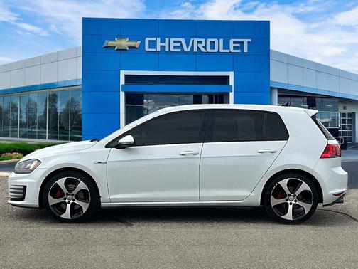 Pure White 2016 Volkswagen Golf GTI 2.0T S 4-Door