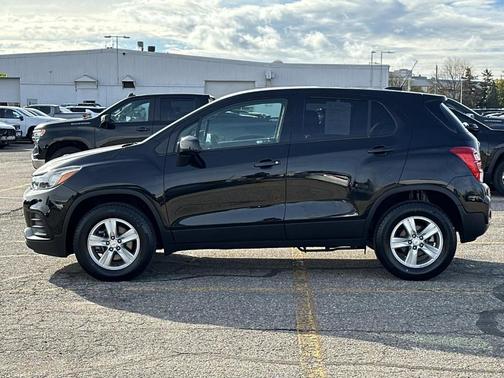 2022 Chevrolet Trax LS