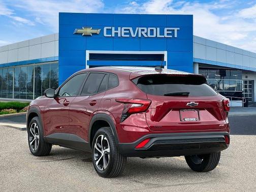 Crimson Metallic 2024 Chevrolet Trax 1RS