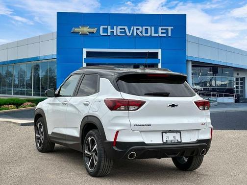 Summit White 2023 Chevrolet Trailblazer RS