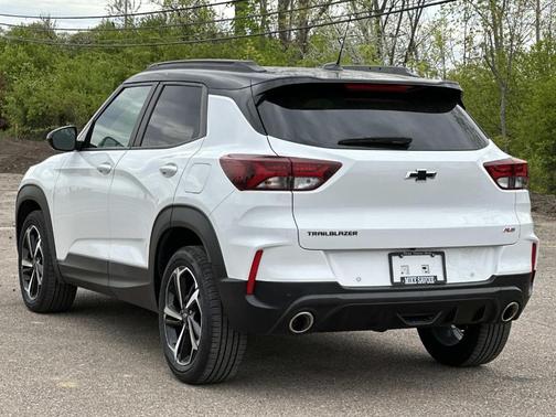 Summit White 2023 Chevrolet Trailblazer RS