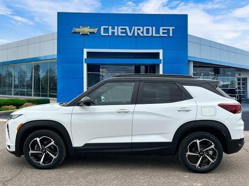 Summit White 2023 Chevrolet Trailblazer RS