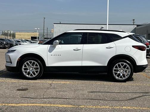 Summit White 2023 Chevrolet Blazer 3LT