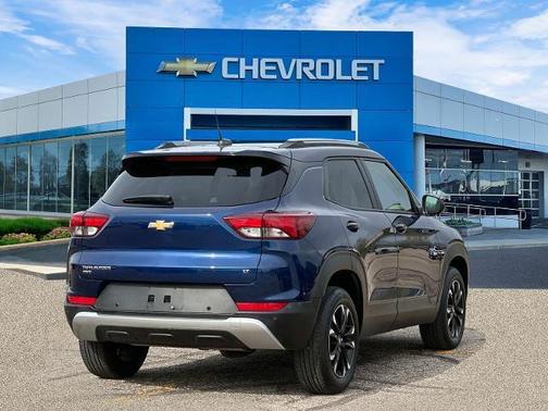 Blue Glow Metallic 2023 Chevrolet Trailblazer LT