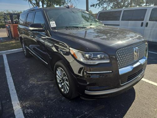 2024 Lincoln Navigator L Premiere